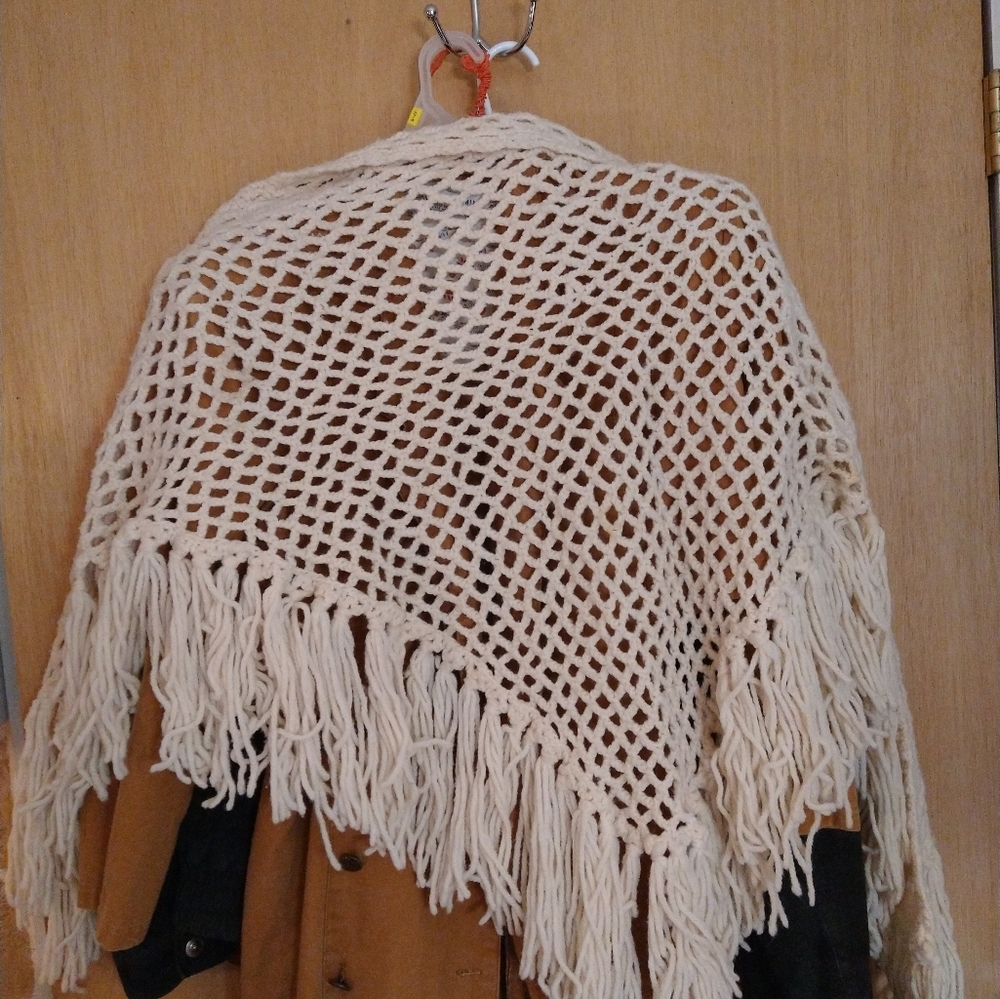 Macrame shawl